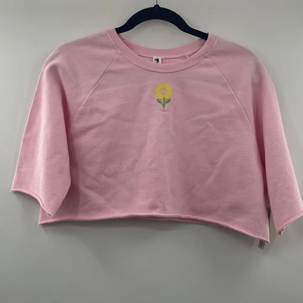 3For$20 BP. Pink Flower Crop size small